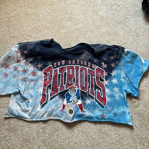 Cropped patriots tshirt